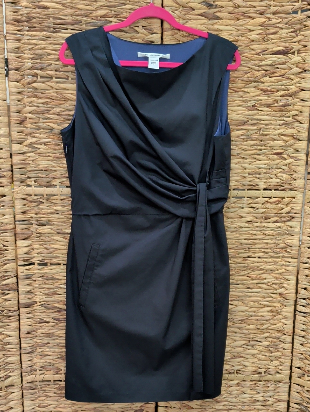 Diane Von Furstenberg Sleeveless Navy Blue Faux Wrap Sleeveless Dress Size 14